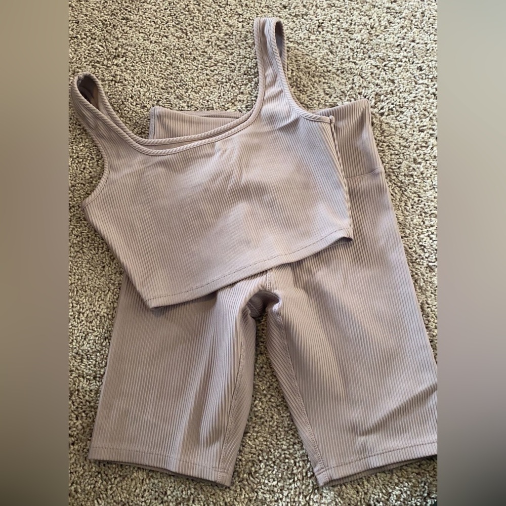 Two Piece Set - Bra & Biker Shorts - Lavender